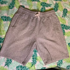 H&M knee high shorts